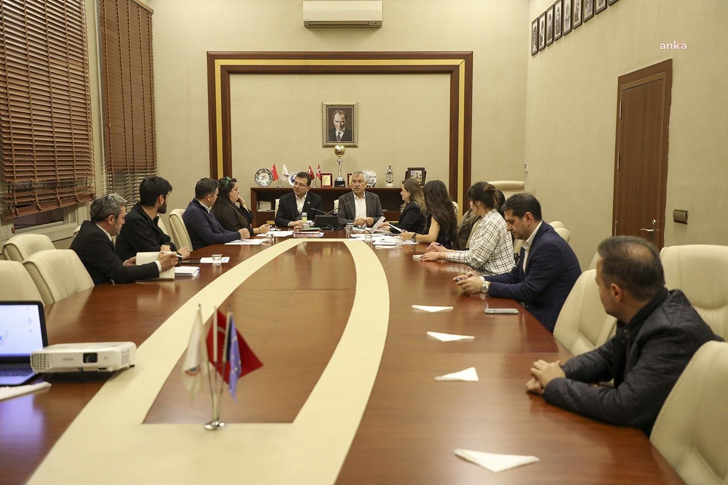 İstanbul Büyükşehir Belediye Başkanı Ekrem İmamoğlu, Adana Büyükşehir Belediye Başkanı