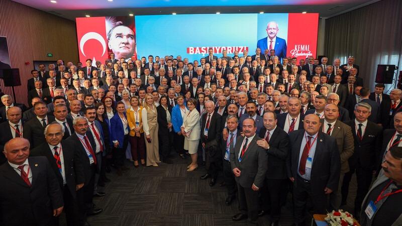 millet-ittifaki-cumhurbaskani-adayi-kilicdaroglu-chpli-buyuksehir-il-ve-ilce-belediye-baskanlari-ile-ankarada-bir-araya-geldi