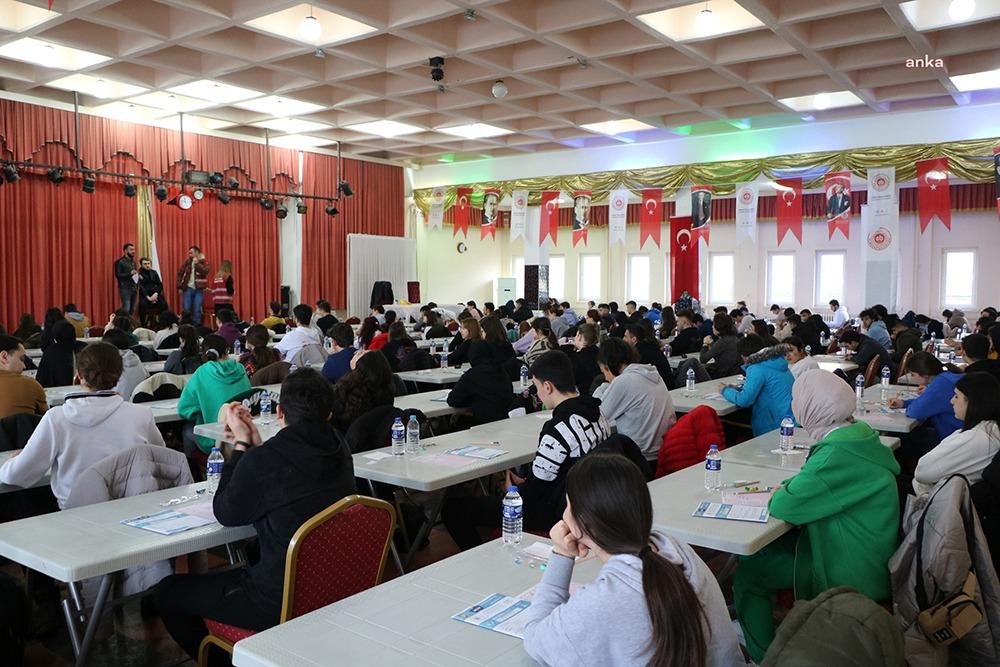 Elmadağ Belediyesi, Yükseköğretim Kurumları Sınavı'na (YKS) hazırlanan öğrencilerin sınav stresini azaltmak