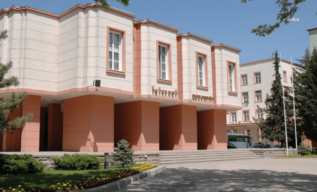 İçişleri Bakanlığı, valiliklere ‘Seçim Tedbirleri Genelgesi’ gönderdi. Genelgede, bakanlık bünyesinde