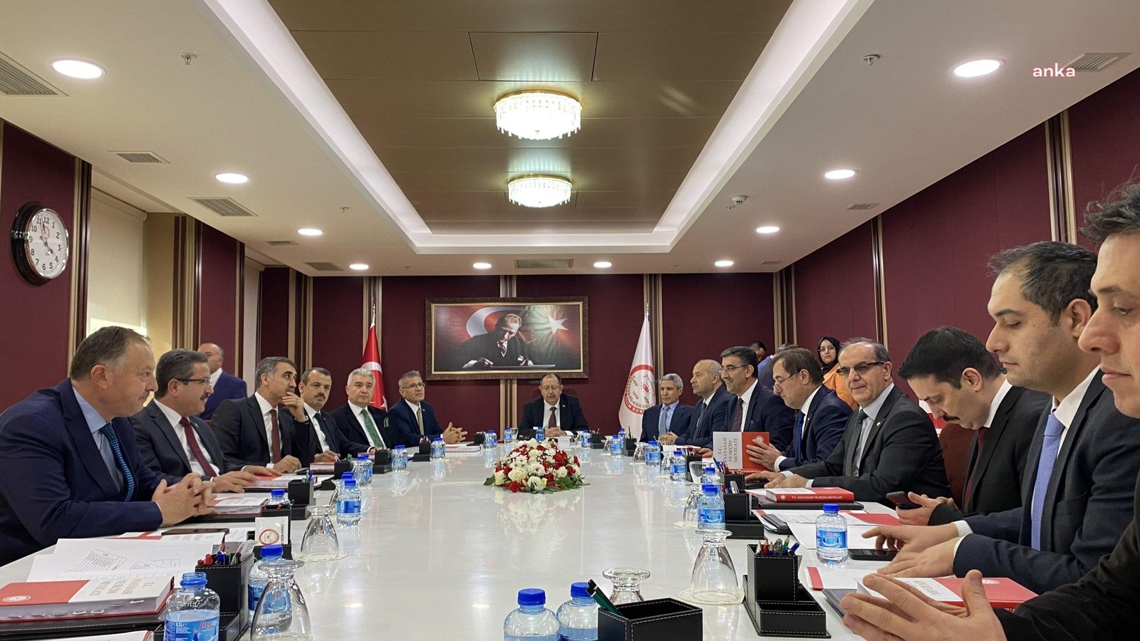 Cumhurbaşkanı Recep Tayyip Erdoğan’ın seçimlerin yenilenmesi kararı Resmî Gazete’de yayınlandı