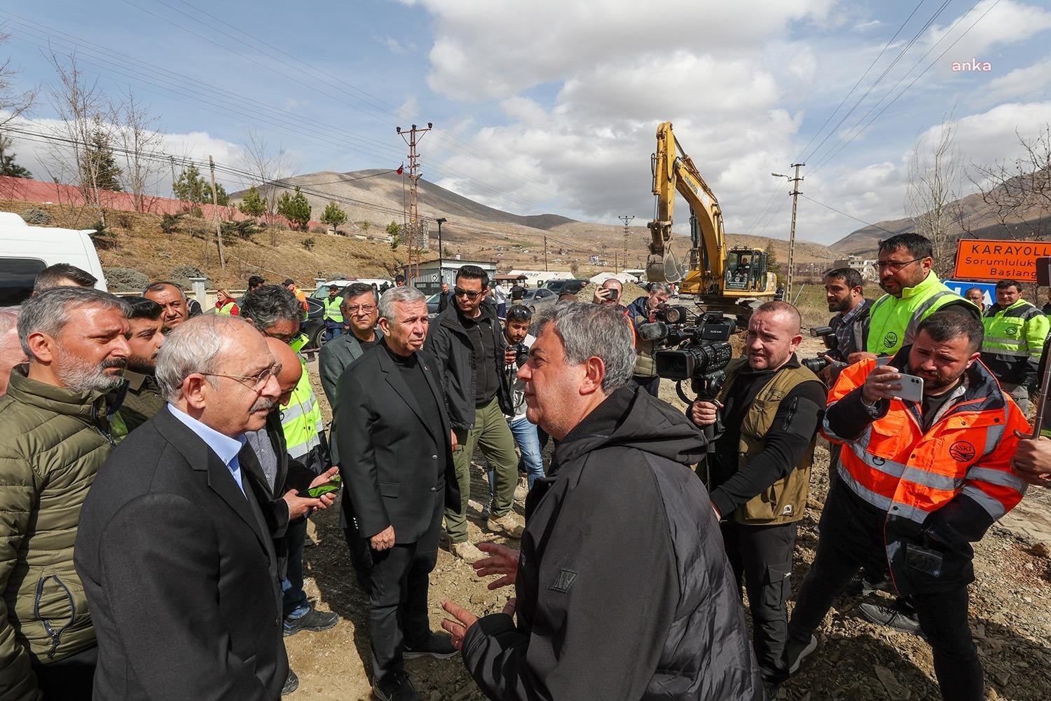 CHP Genel Başkanı, Millet İttifakı Cumhurbaşkanı adayı Kemal Kılıçdaroğlu, deprem