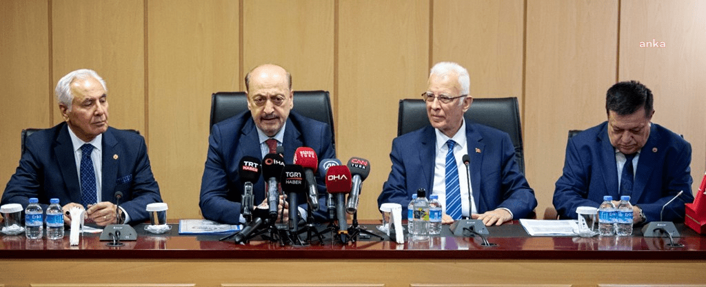 Çalışma ve Sosyal Güvenlik Bakanı Vedat Bilgin, Türkiye Emekliler Derneği’ni