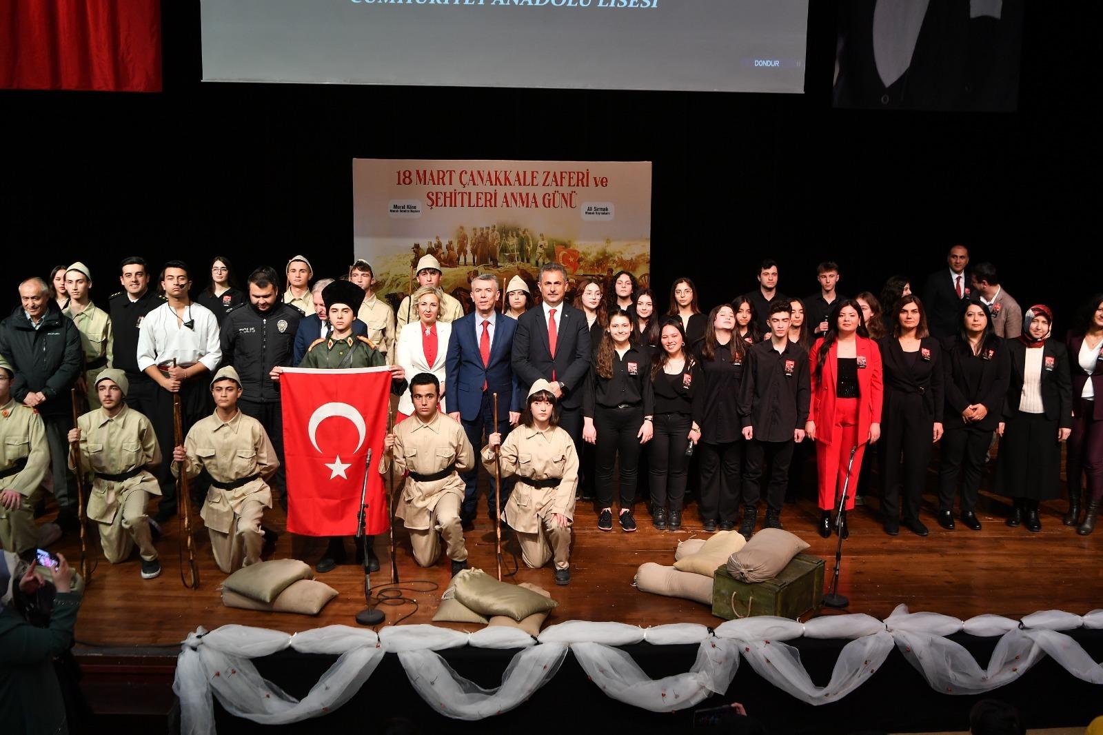 Milletimizin kahramanlık destanı Çanakkale Zaferi’nin yıldönümünde aziz şehitlerimiz bir kez
