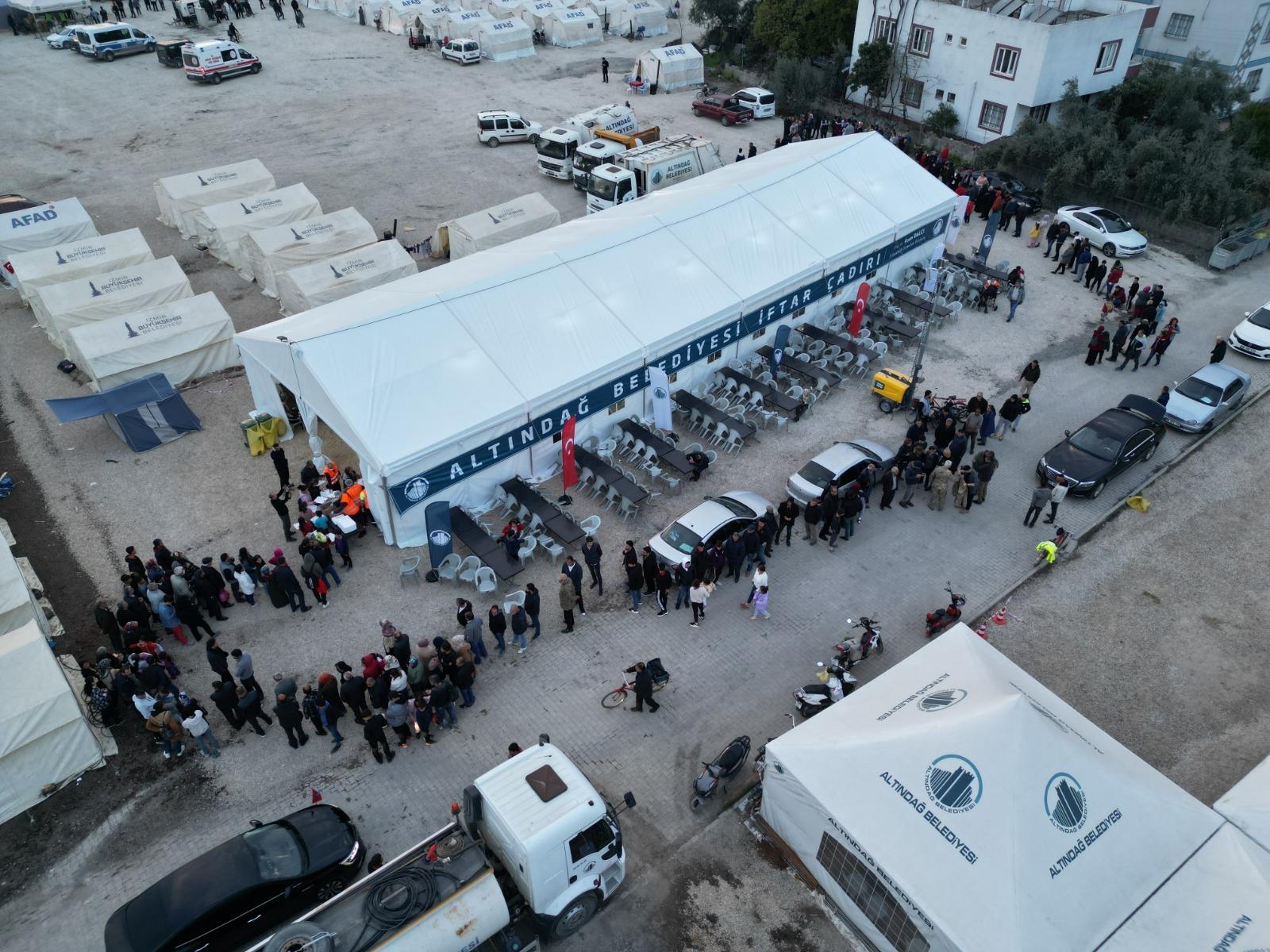 Osmaniye’de depremzedeler için iftar ve sahur ikramı başladı. Ramazan ayının