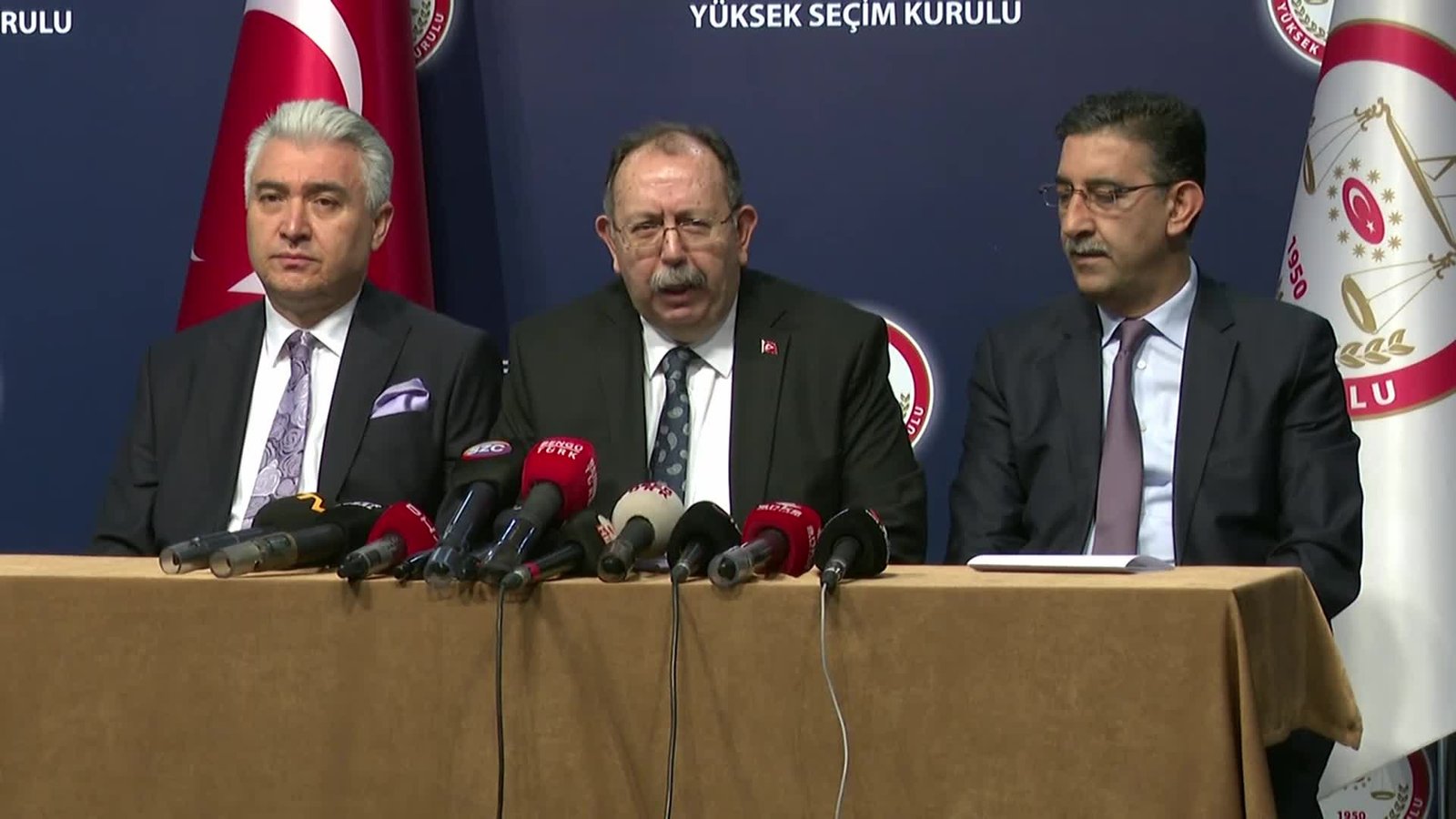 YSK Başkanı Yener, Seçimde 64 Milyon 113 Bin 941 Seçmenin Oy Kullanacağını Açıkladı Yüksek Seçim Kurulu (YSK) Başkanı Ahmet Yener, 14 Mayıs’ta yapılacak