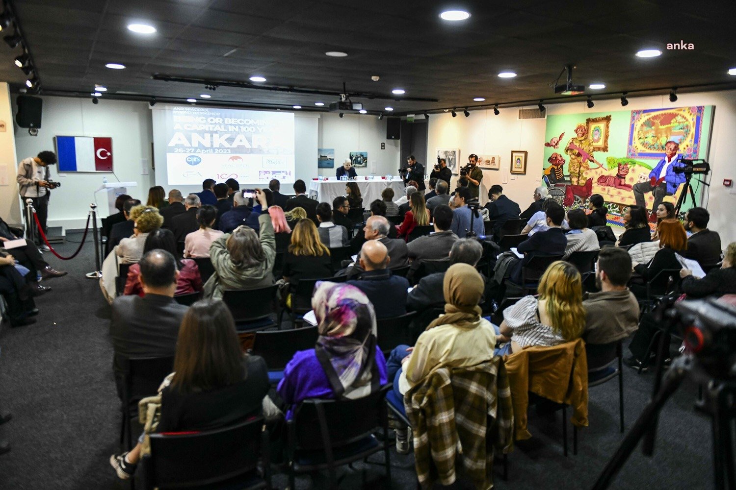 Başkentin 100 Yılı, Uluslararası Çalıştayda Masaya Yatırıldı Ankara Kent Konseyi (AKK), Ankara’nın Başkent oluşunun 100. yıl dönümünde