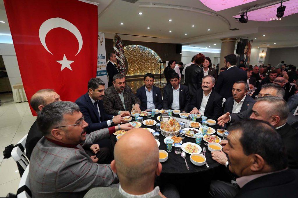 balalilar-yenimahalle-belediyesinin-duzenledigi-iftar-programinda-bulustu