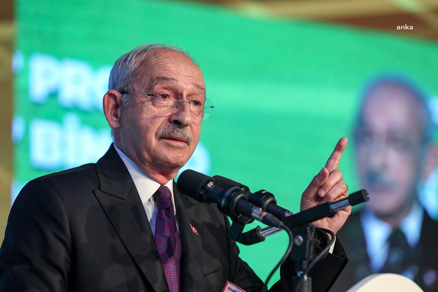 Kılıçdaroğlu: “Temiz Para, Yatırım İçin Gelecek. Alışmışlar Tefecilere Para Vermeye, Sanıyorlar Biz Tefecilerin Peşinde Koşuyoruz. Hayır” CHP Genel Başkanı, Millet İttifakı Cumhurbaşkanı adayı Kemal Kılıçdaroğlu, “Erdoğan