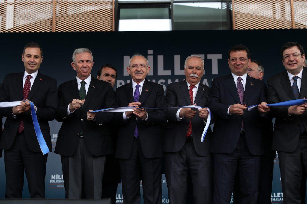 mansur-yavas-ekrem-imamoglu-ve-millet-ittifaki-cumhurbaskani-adayi-kemal-kilicdaroglu-ile-birlikte-canakkalede