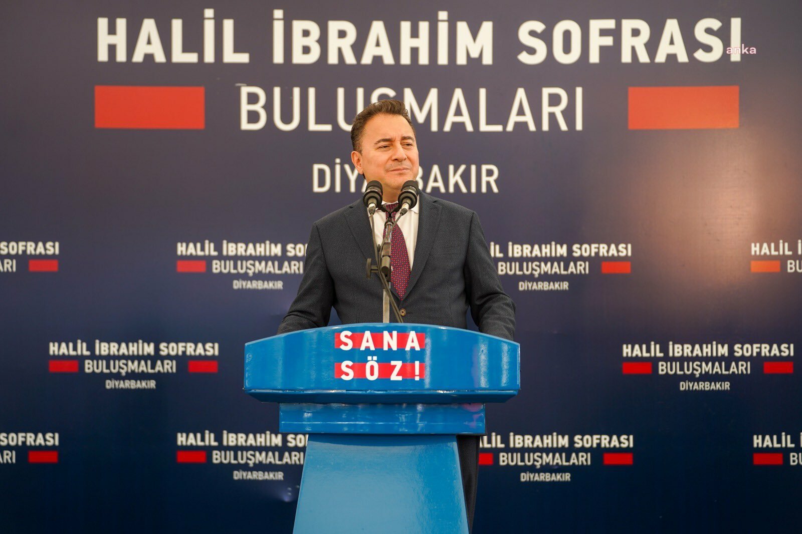 Babacan: “Bu Seçim; Düşüncesi, Kimliği, Dili, İnancı, Kıyafeti, Yaşam Tarzı Nedeniyle Hor Görülenler Kazanacak” Demokrasi ve Atılım (DEVA) Partisi Genel Başkanı Ali Babacan, Millet