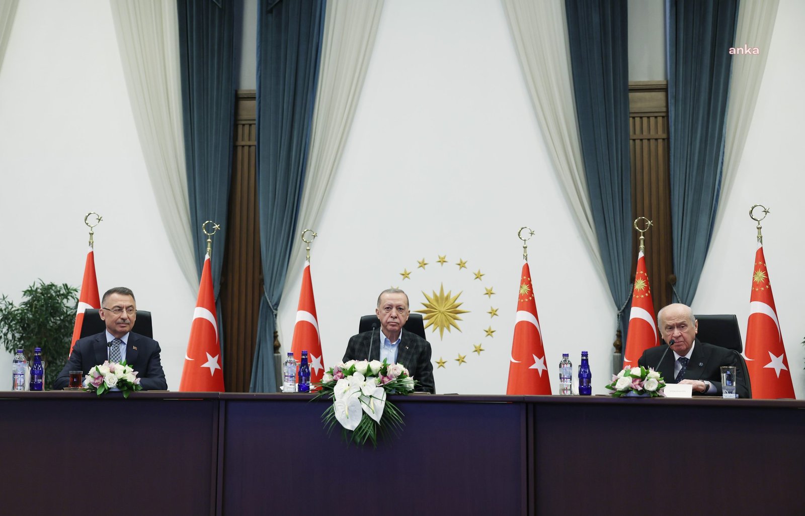 Cumhurbaşkanı Erdoğan: “Kendi Doğalgazımıza Kavuştuk, Kendi İhtiyacımızı Görecek Kadar Petrole Kavuşacağımız Günleri de Çok Uzak Olmayan Bir Tarihte İnşallah Hep Birlikte Göreceğiz” Cumhurbaşkanı Recep Tayyip Erdoğan, Cumhurbaşkanlığı'ndan Adana 15 Temmuz Şehitler Köprüsü