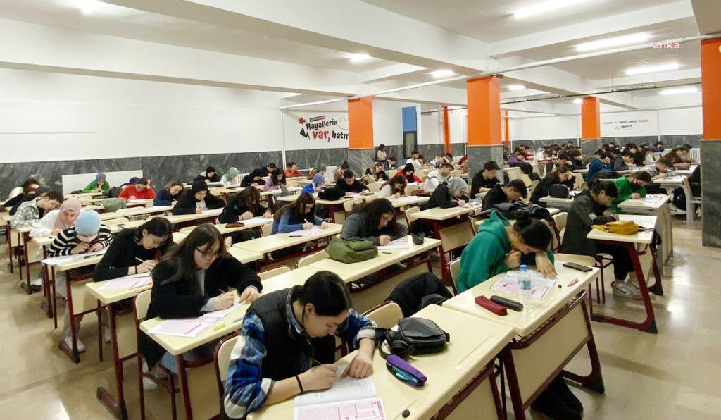 Yenimahalle Belediyesi’nin öğrencilere eğitim desteği sağlamak ve eğitim kalitesini artırmak