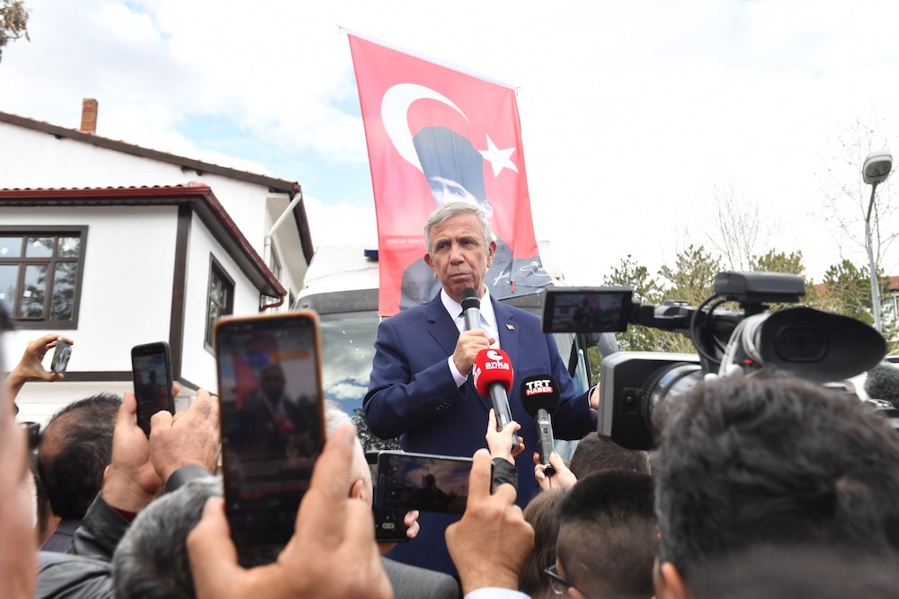 Ankara Büyükşehir Belediye (ABB) Başkanı Mansur Yavaş, İYİ Parti Genel