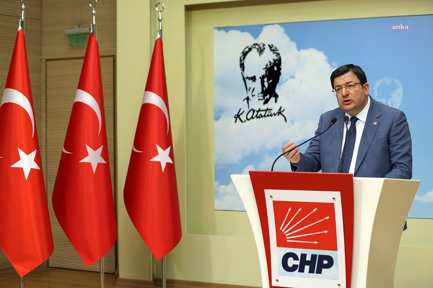 CHP Genel Başkan Yardımcısı Muharrem Erkek, Yüksek Seçim Kurulu’nun (YSK)