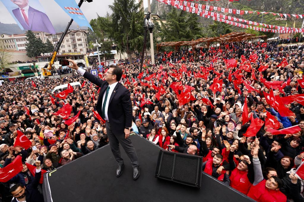 İstanbul Büyükşehir Belediye Başkanı Ekrem İmamoğlu, Amasya'da; “Bu dönem başka