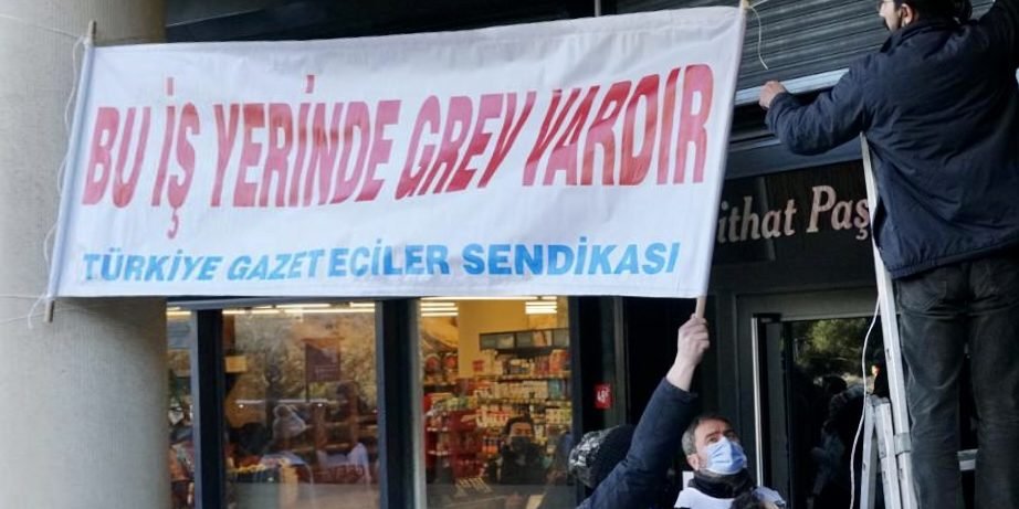 TGS, AFP İşvereni İle TİS Görüşmelerinde Anlaşma Sağlanamaması Üzerine 3 Mayıs Dünya Basın Özgürlüğü Günü’nde Greve Çıkılacağını Duyurdu Türkiye Gazeteciler Sendikası (TGS), Agence France-Presse (AFP) işvereni ile sürdürdüğü