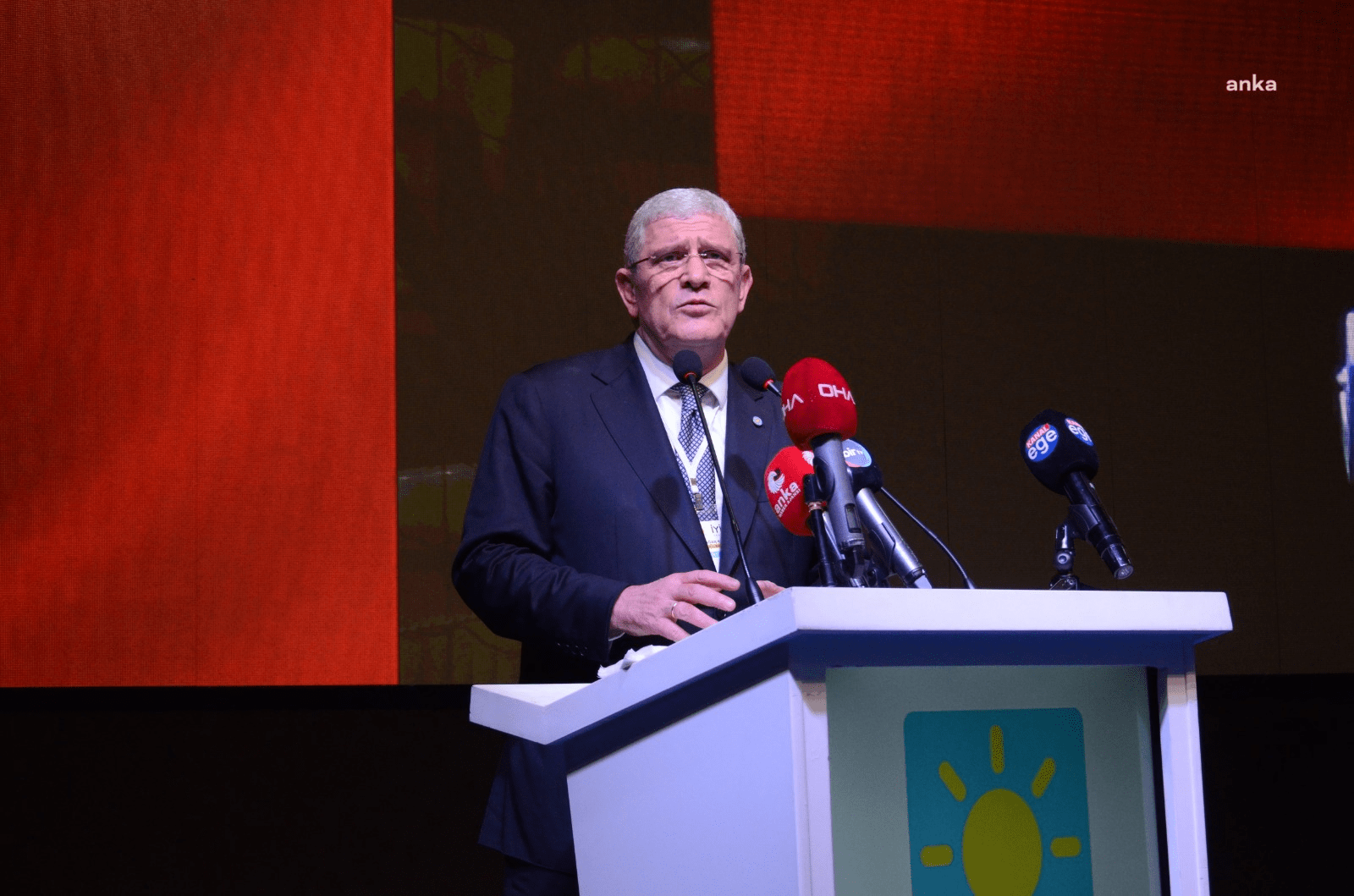 Müsavat Dervişoğlu’ndan Bakan Soylu’ya: Seçimleri Bile Darbe İle Özdeşleştiren Bu Aklın Devlet Yönetiminden Mutlak Surette Uzaklaştırılması Lazım” İYİ Parti Grup Başkanvekili Müsavat Dervişoğlu, İçişleri Bakanı Süleyman Soylu’nun