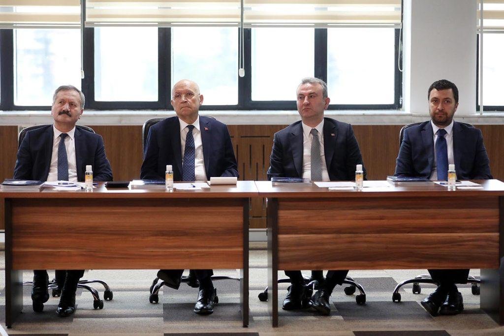 baskan-yasar-basimiz-dik-yolumuza-devam-ediyoruz