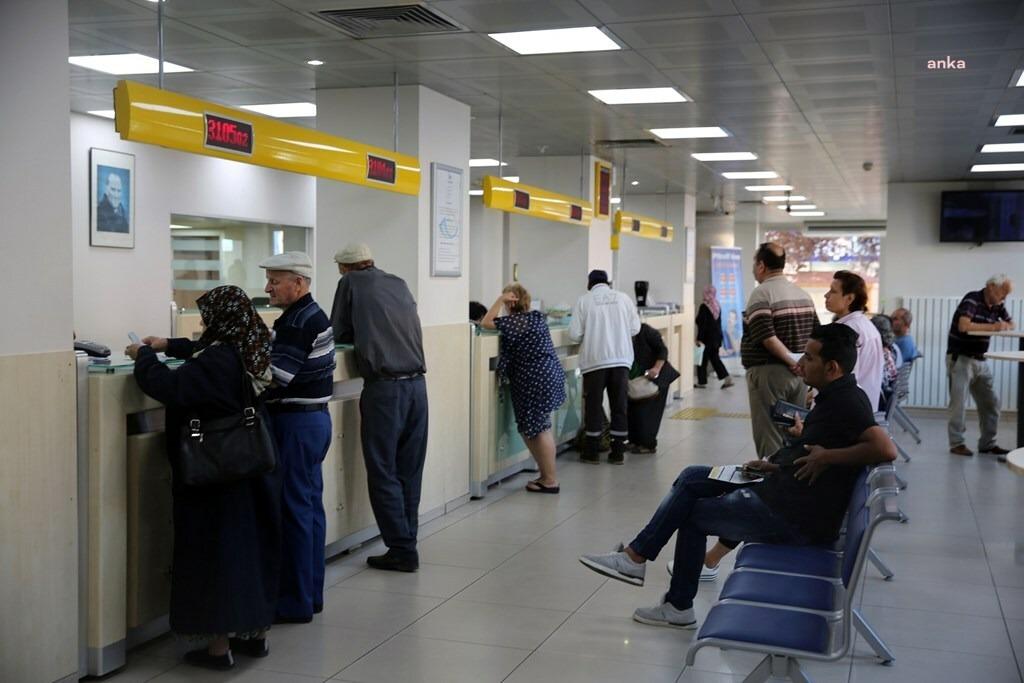 Çalışma ve Sosyal Güvenlik Bakanlığı, emeklilerin bayram ikramiyesinin zamlı olarak