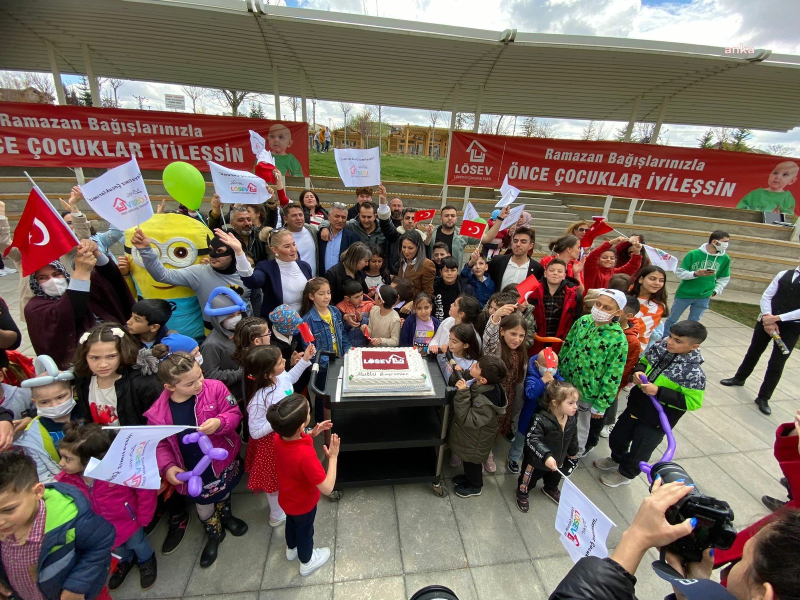 Lösemili Çocuklar Vakfı (LÖSEV), Ramazan Bayramı ve 23 Nisan Ulusal