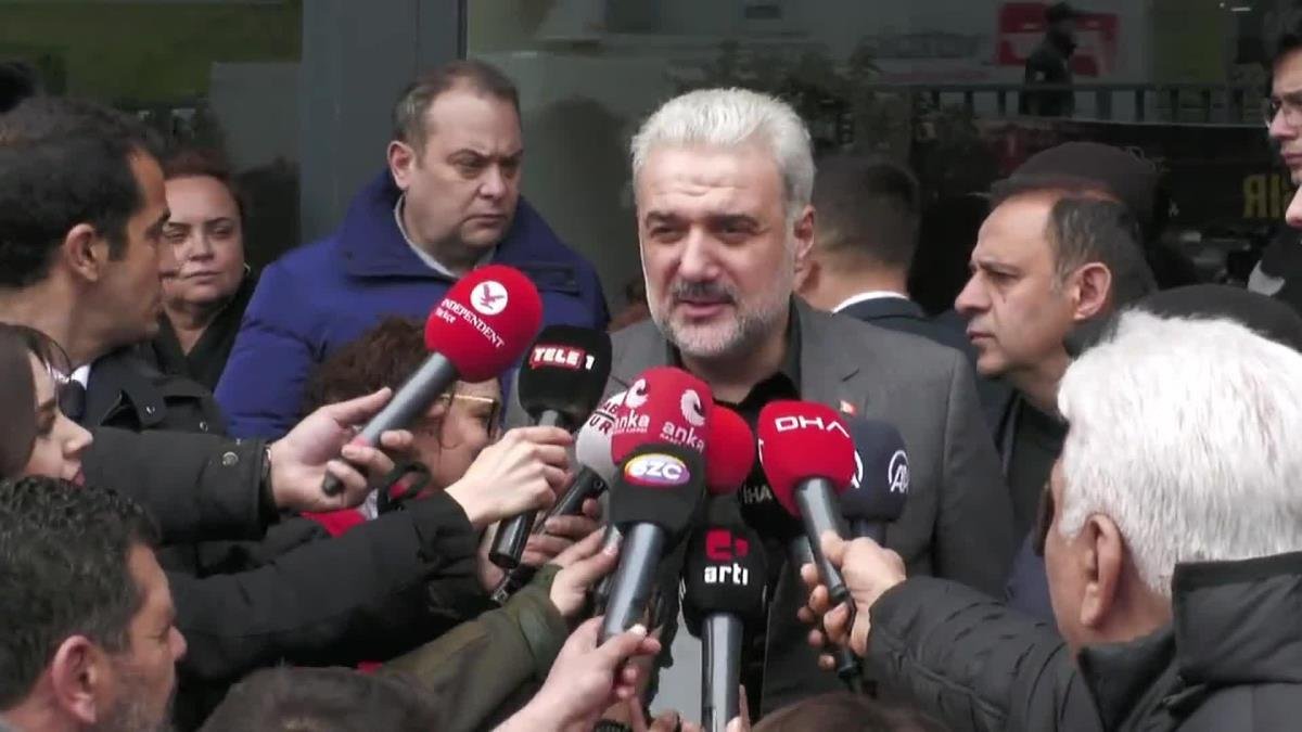 AKP İstanbul İl Başkanı Osman Nuri Kabaktepe, silahlı saldırıya uğrayan