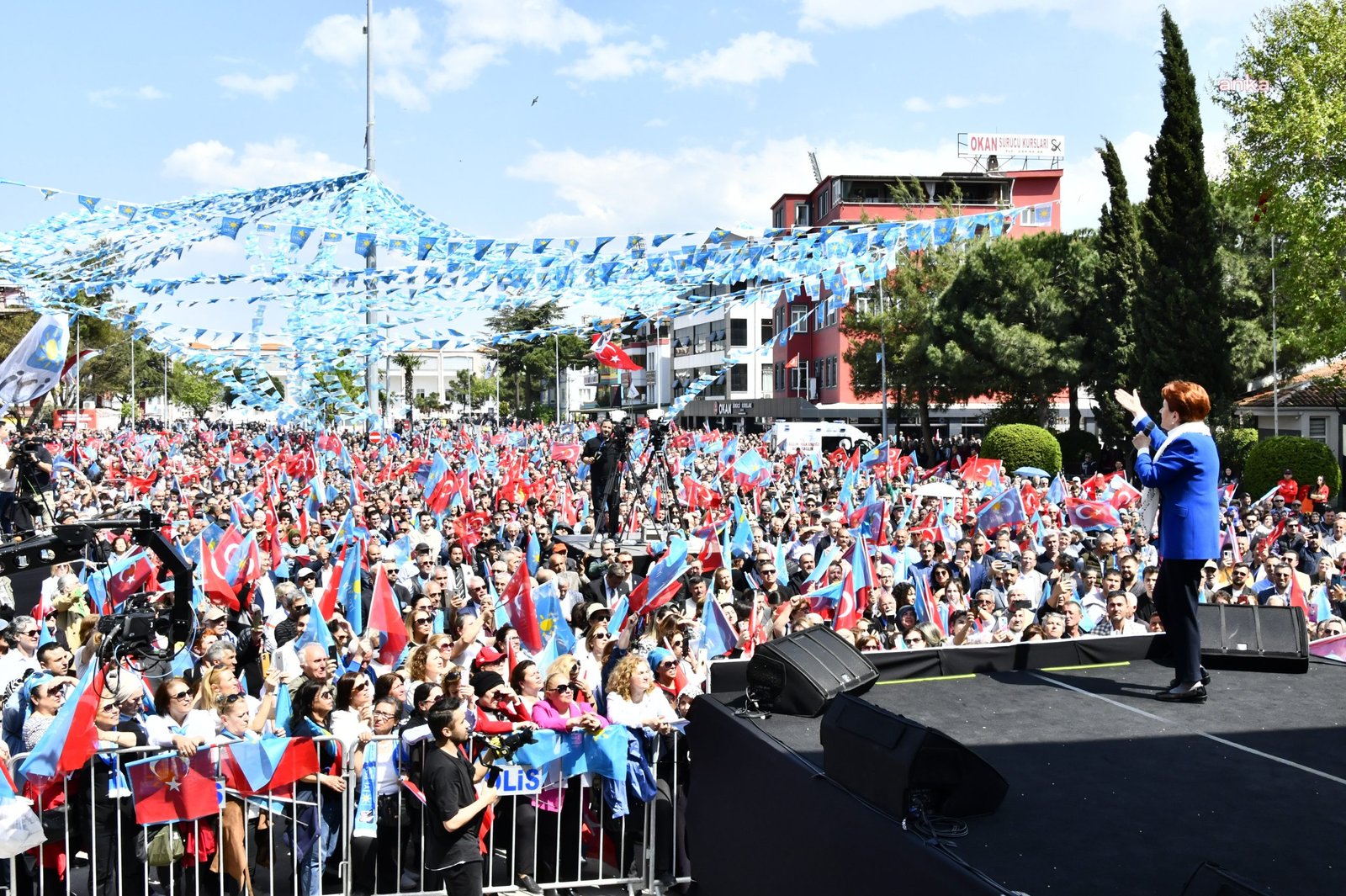 İYİ Parti Genel Başkanı Meral Akşener, “Şu meydanlara çıkıp hiç