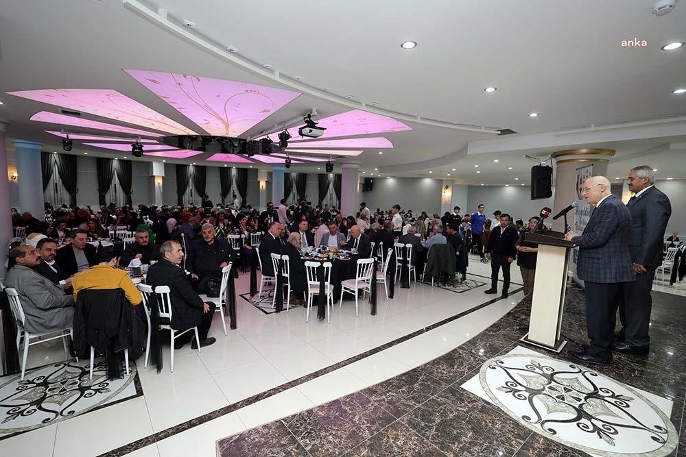 Yenimahalle Belediye Başkanı Yaşar, Kayserili Yurttaşlarla İftarda Buluştu Yenimahalle Belediye Başkanı Fethi Yaşar, Kayseri Dernekler Federasyonu tarafından düzenlenen