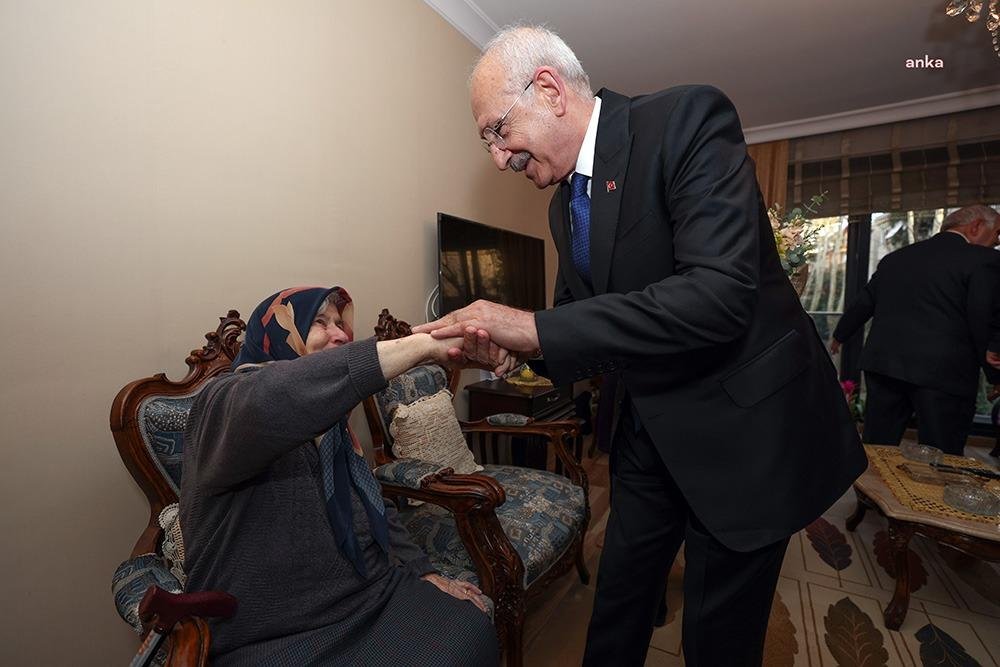 kilicdaroglu-eski-milletvekili-omer-necati-cengizi-ziyaret-etti