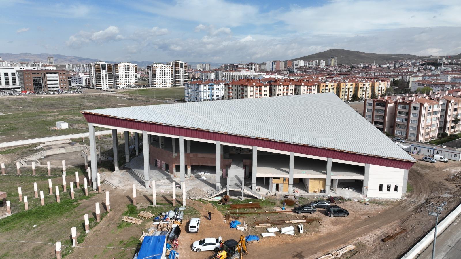 Ankara Büyükşehir Belediyesi, kaba inşaatı tamamlandıktan sonra atıl durumda bırakılan