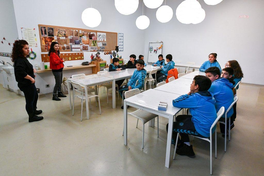 ankara-buyuksehir-belediyesinden-depremzede-cocuklar-icin-muze-gezileri