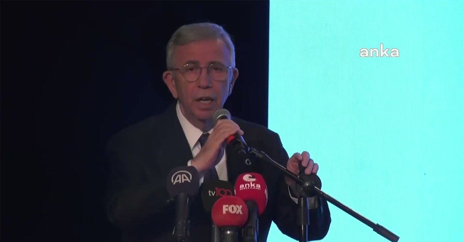 Mansur Yavaş: “Genel Başkanımız, Cumhurbaşkanı Adayımız Kemal Kılıçdaroğlu’nu 15 Mayıs’ta İnşallah Kızılay’dan Çankaya’ya Kadar Hep Beraber, Kortej Eşliğinde Götürüp Yerine Oturtacağız” Ankara Büyükşehir Belediye (ABB) Başkanı Mansur Yavaş, CHP Ankara Milletvekili