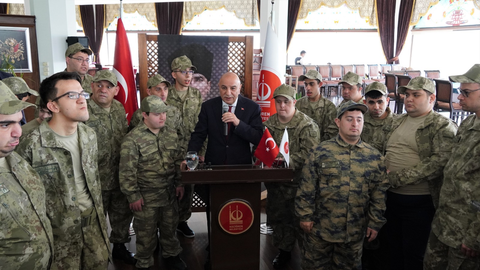 Keçiören Belediyesi tarafından engelli bireyler için düzenlenen asker kınası etkinliğinin