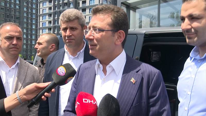 Ekrem İmamoğlu’ndan İkinci Tur ve Sinan Oğan Açıklaması: “Umuyorum İyi Bir Uzlaşma Olur” İstanbul Büyükşehir Belediye (İBB) Başkanı Ekrem İmamoğlu, Cumhurbaşkanı seçiminin ikinci