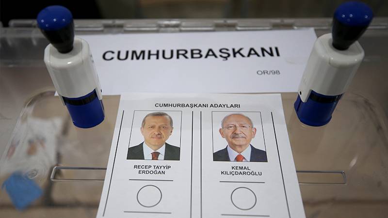 İkinci tur Cumhurbaşkanlığı seçimi içini oy verme işlemi saat 08.00