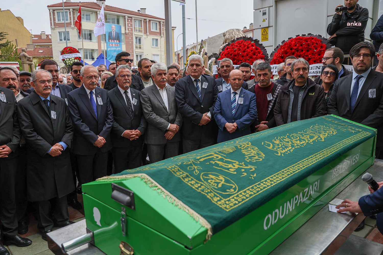 Millet İttifakı Cumhurbaşkanı Adayı Kemal Kılıçdaroğlu’nun eşi Selvi Kılıçdaroğlu’nun ağabeyi