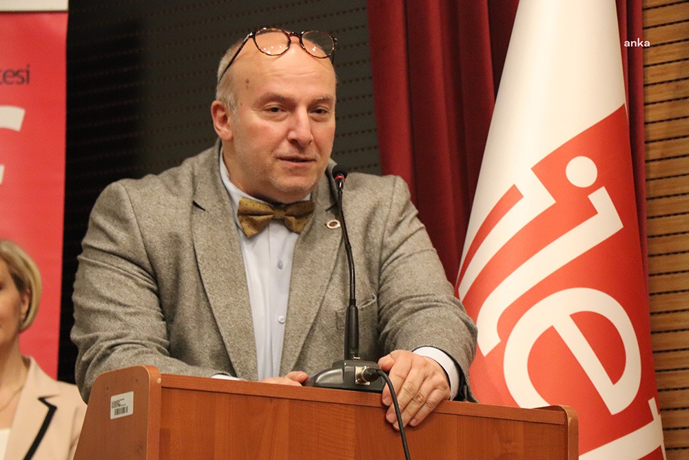 ilev-meslekte-50-yilini-dolduran-gazetecilere-onur-plaketi-verdi