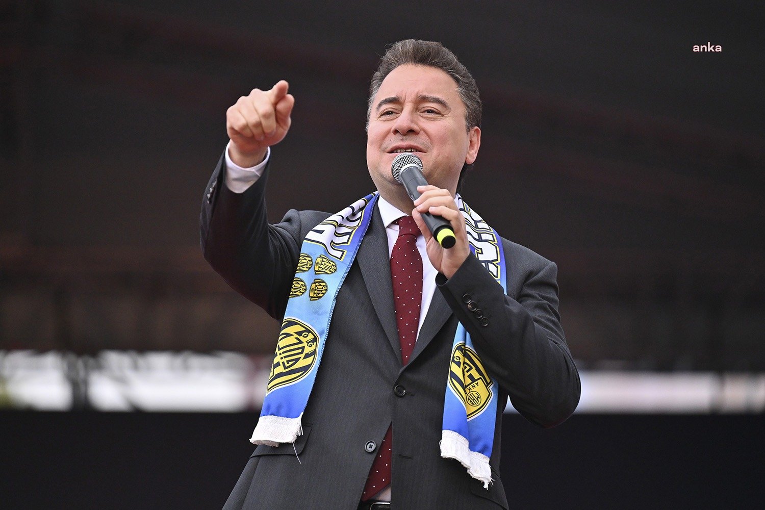 Demokrasi ve Atılım (DEVA) Partisi Genel Başkanı Ali Babacan, Millet