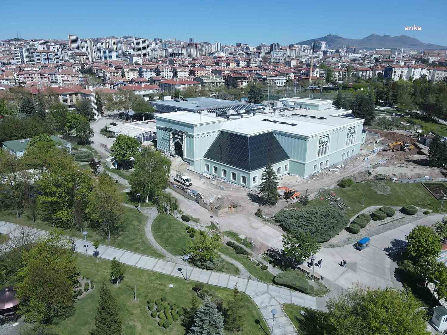 Ankara Büyükşehir Belediyesi (ABB), 2011 yılında yaşanan yoğun kar yağışı