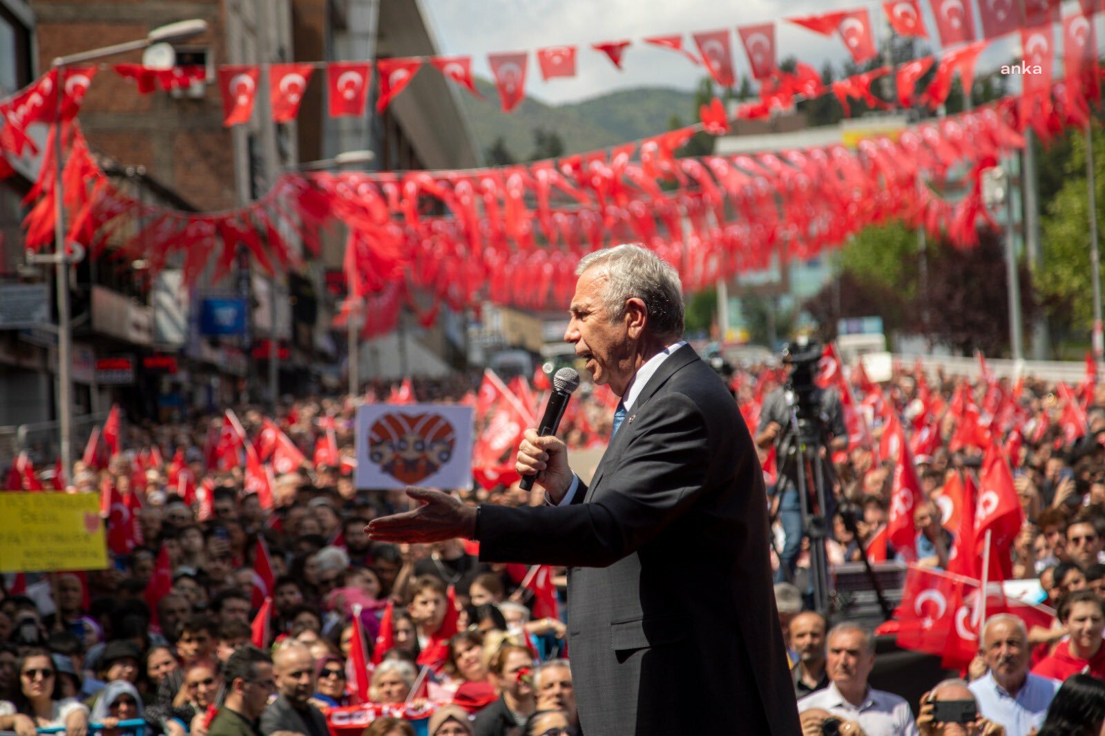 Ankara Büyükşehir Belediye Başkanı Mansur Yavaş, "O kadar çok altılı