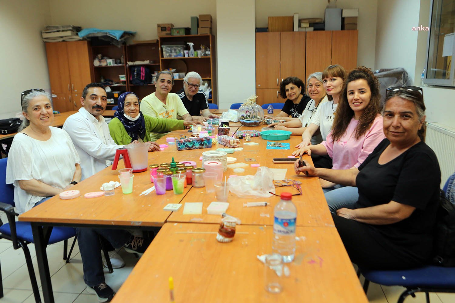 Yenimahalle Belediyesi Meslek Edindirme ve Hobi Kursları 85 Yaşındaki Hediye Teyzeye Umut Oldu Yenimahalle’nin 21 noktasında 7’den 70’e her yaştan vatandaşın kişisel gelişimine