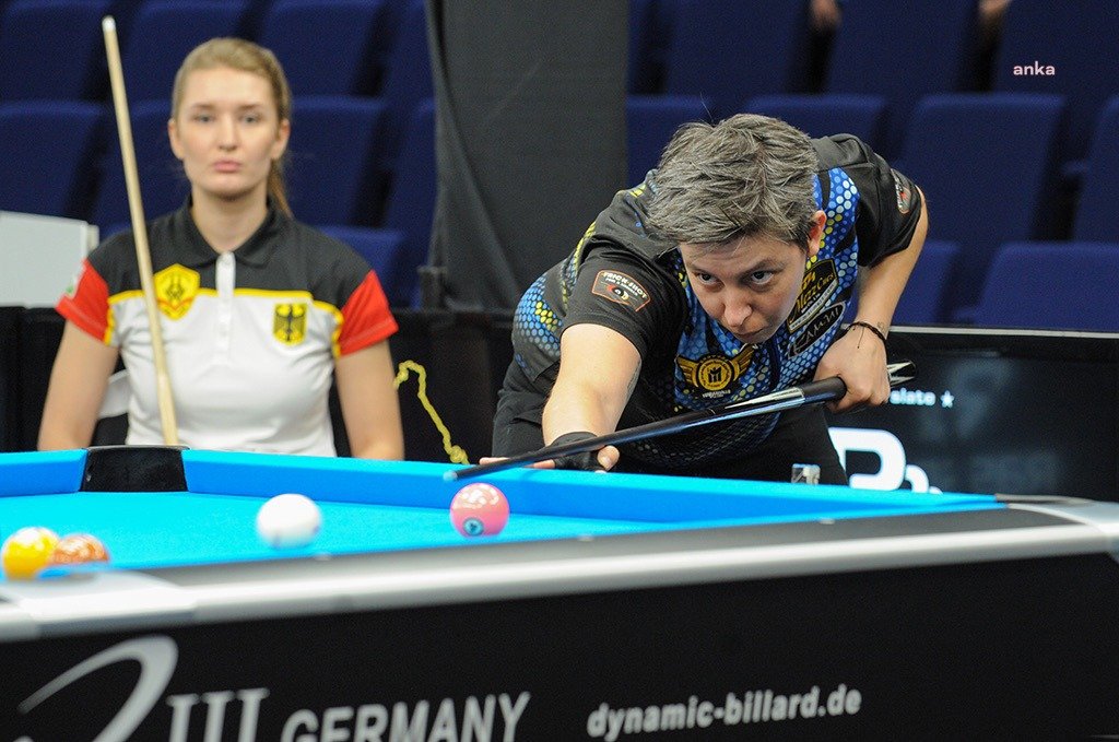 Yenimahalle’nin Milli Bilardocusu Eylül Kibaroğlu, Finlandiya’dan Şampiyonlukla Döndü Yenimahalle Spor Kulübü Milli Takım Sporcusu Eylül Kibaroğlu, Finlandiya’nın Tampere