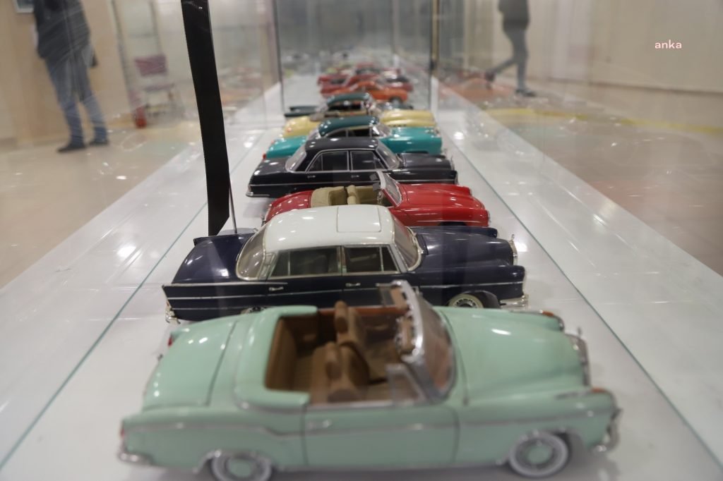 kartalda-klasik-otomobil-tutkunlari-sea-classic-garage-sergisinde-bulusacak