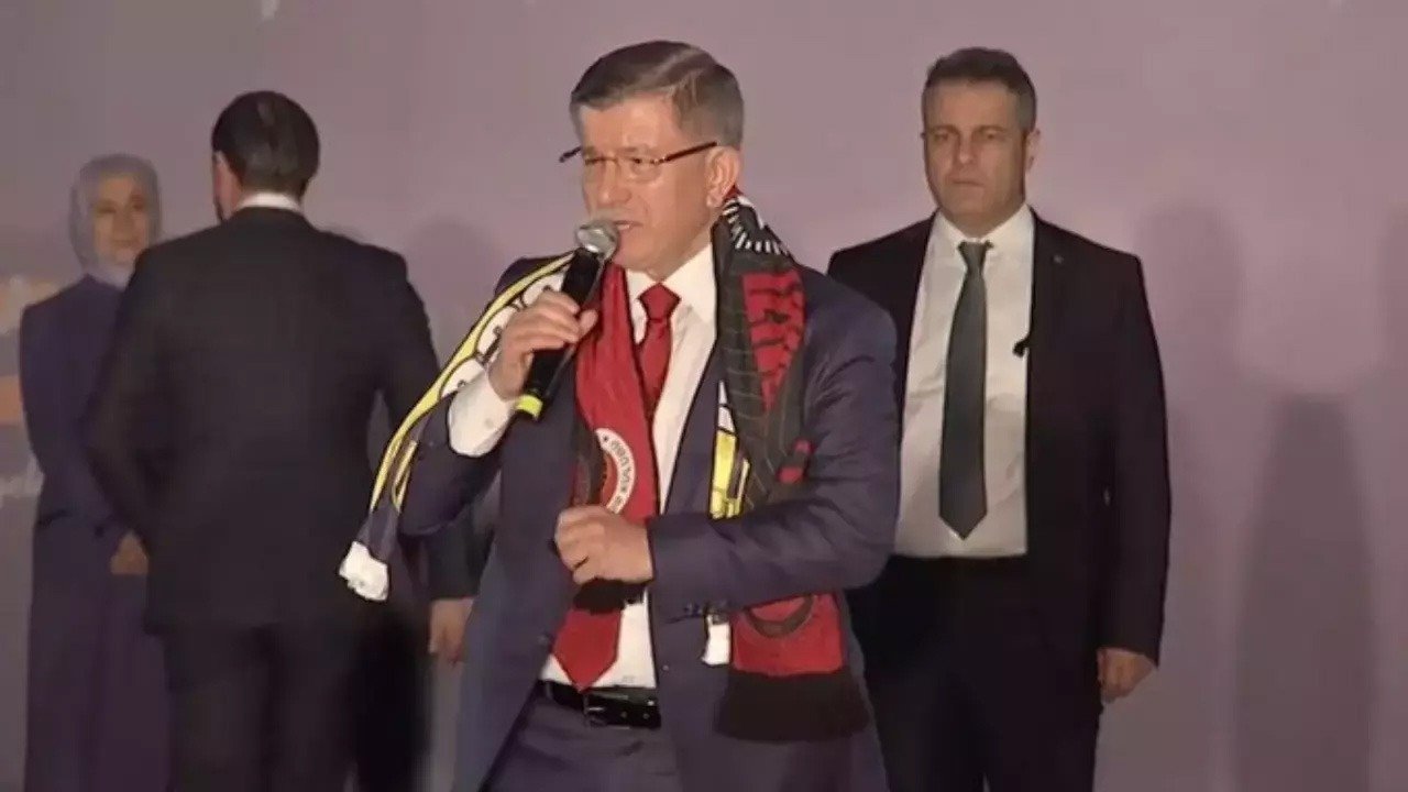 Gelecek Partisi Genel Başkanı Ahmet Davutoğlu, Millet İttifakı'nın Ankara mitinginde;