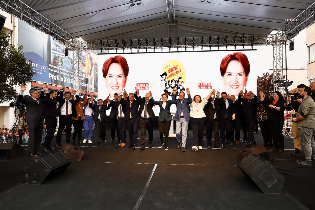 meral-aksener-recep-bey-cikmis-bir-sogana-bir-patatese-beni-liderinizi-kurban-etmeyin-diyor-patates-sogan-gule-gule-erdogan