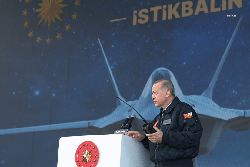 Cumhurbaşkanı Recep Tayyip Erdoğan, “Hürjet’i TCG Anadolu Gemimize de konuşlandıracağız.