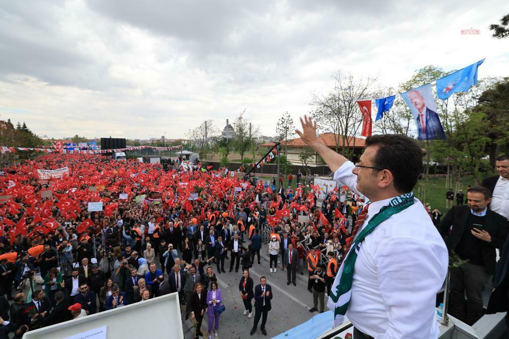 Ekrem İmamoğlu, Konya’da: “Bir Avuç İnsanın Çıkar Dünyası Bitiyor. Onun İçin Çıldırdılar. Onların Taşları Bu Milletin Huzuruna Atılmıştır. Sakın Korkmayın” İstanbul Büyükşehir Belediye Başkanı Ekrem İmamoğlu, Konya’da mitinginde; dün Erzurum’da