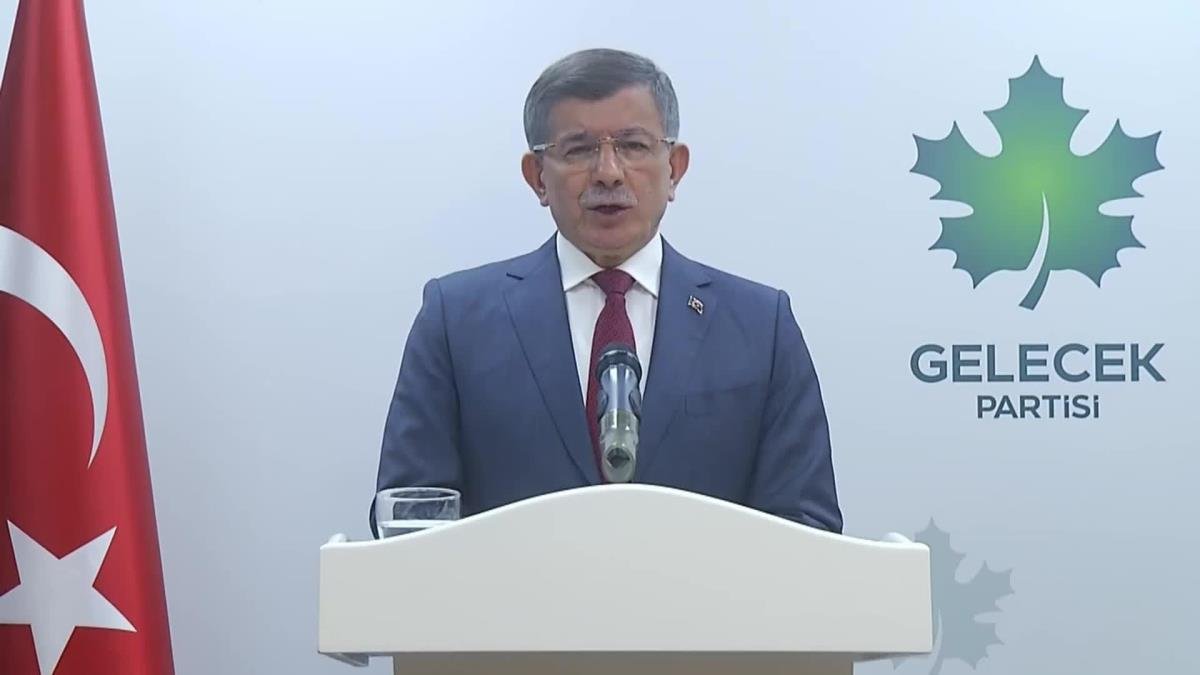 Gelecek Partisi Genel Başkanı Ahmet Davutoğlu, cumhurbaşkanı seçiminin ikinci tura