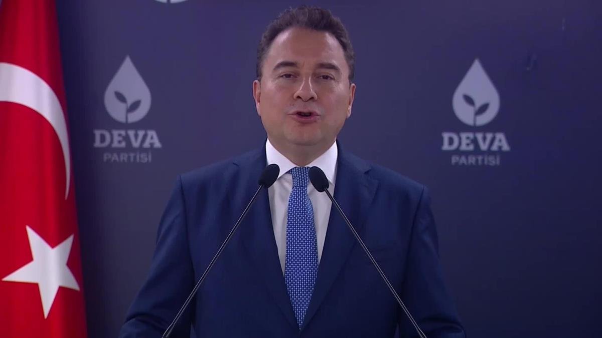 Demokrasi ve Atılım (DEVA) Partisi Genel Başkanı Ali Babacan, cumhurbaşkanı