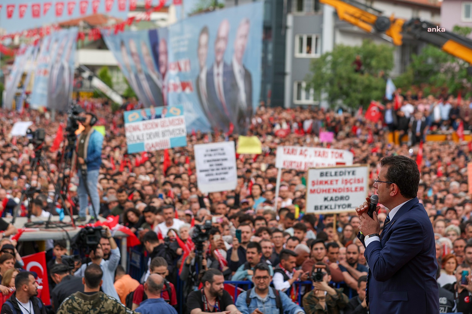 İstanbul Büyükşehir Belediye (İBB) Başkanı Ekrem İmamoğlu Denizli’de düzenlenen mitingde,